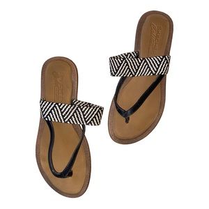 Skechers l Braided Thong Sandals Size 7.5